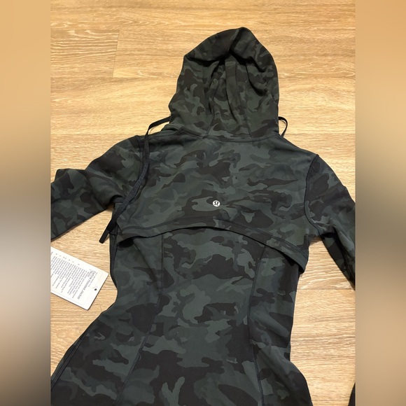 NWT Lululemon Hooded Define Jacket *Nulu - Picture 13 of 13